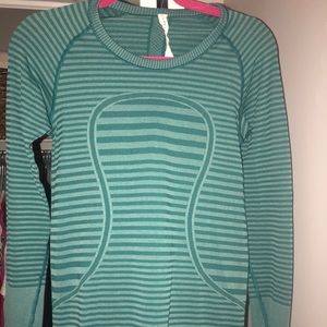 Lululemon Swiftly Tech Long Sleeve Crew